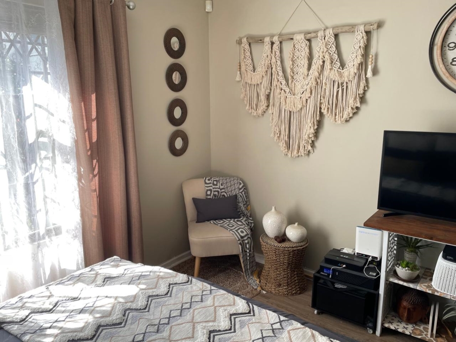 2 Bedroom Property for Sale in Sherwood Eastern Cape